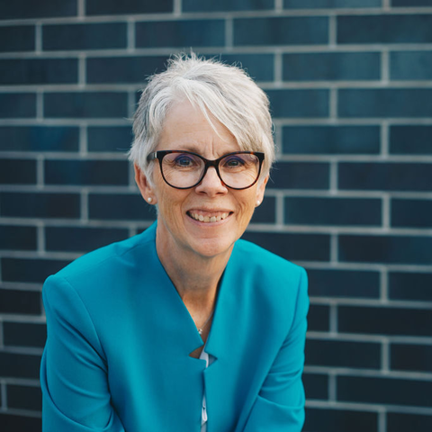 Annette Dubas